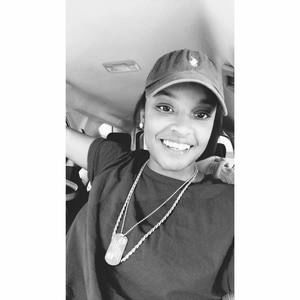 Meet your Posher, Kaleigh